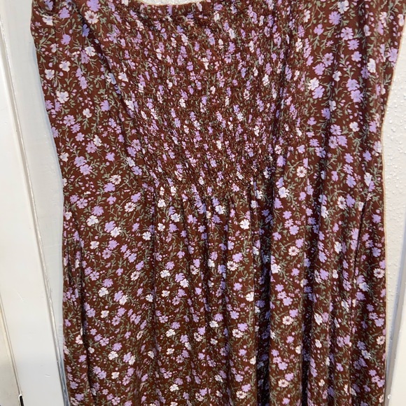 Flower dress - Picture 2 of 2